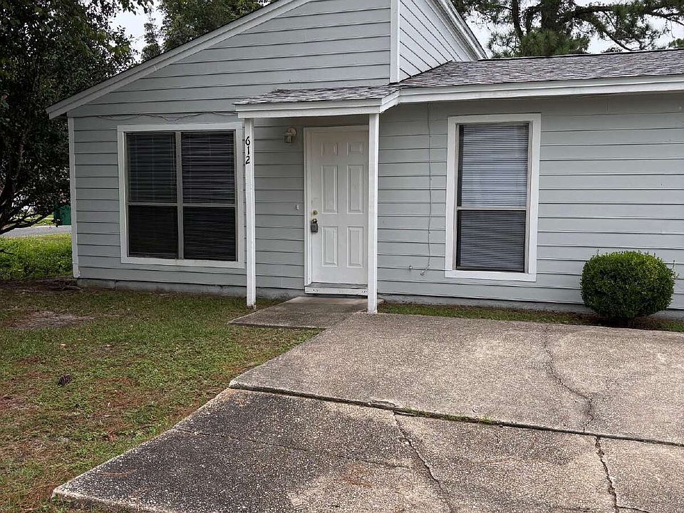 1st image of 612 Carnathan Ct