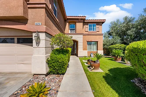44256 Dahlia St Photo 1