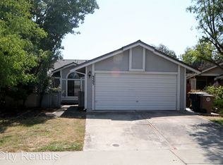 9393 Ivydale Cir, Elk Grove, CA 95758