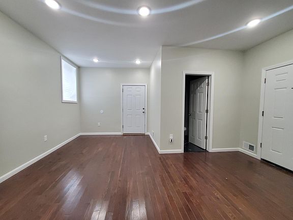 3rd image of 170 N 14th St #1