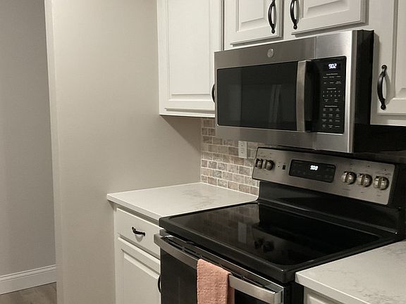 5th image of 1111 E Jefferson St APT 10