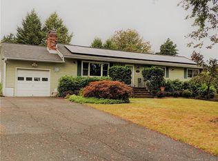 133 Far Horizon Dr, Monroe, CT 06468