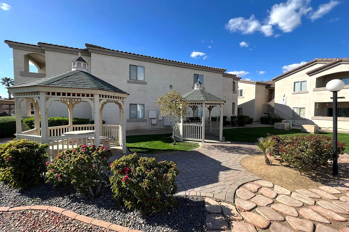 Building Photo - Deer Valley Regency Apartments