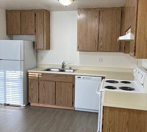 3rd image of 3612 Meridian Ave #1