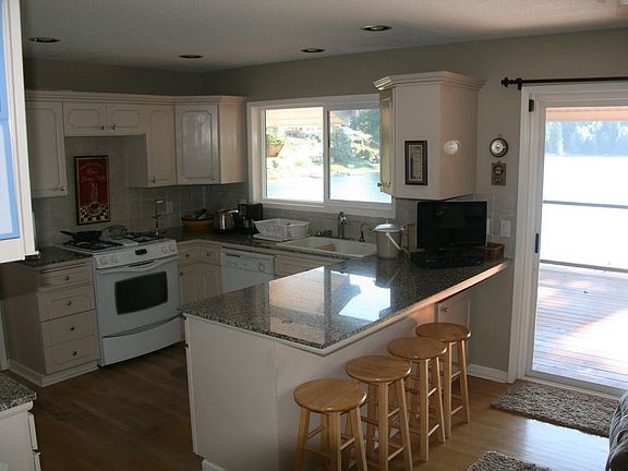 5th image of 1921 Lakewood Dr SE