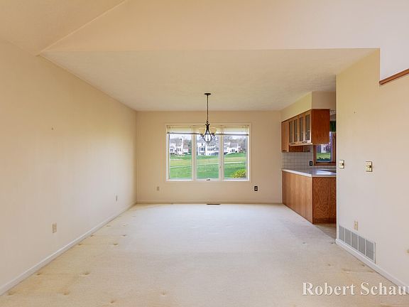 2nd image of 7308 Bridge Town Ln SE