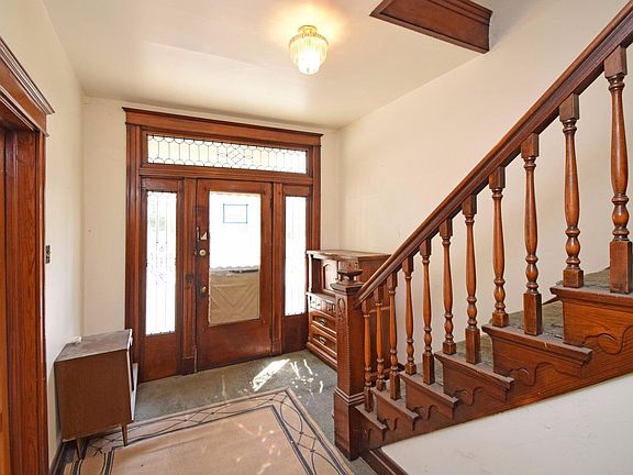 4th image of 3308 Glenway Ave