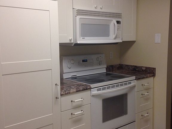 3rd image of 2884 Demaret Dr