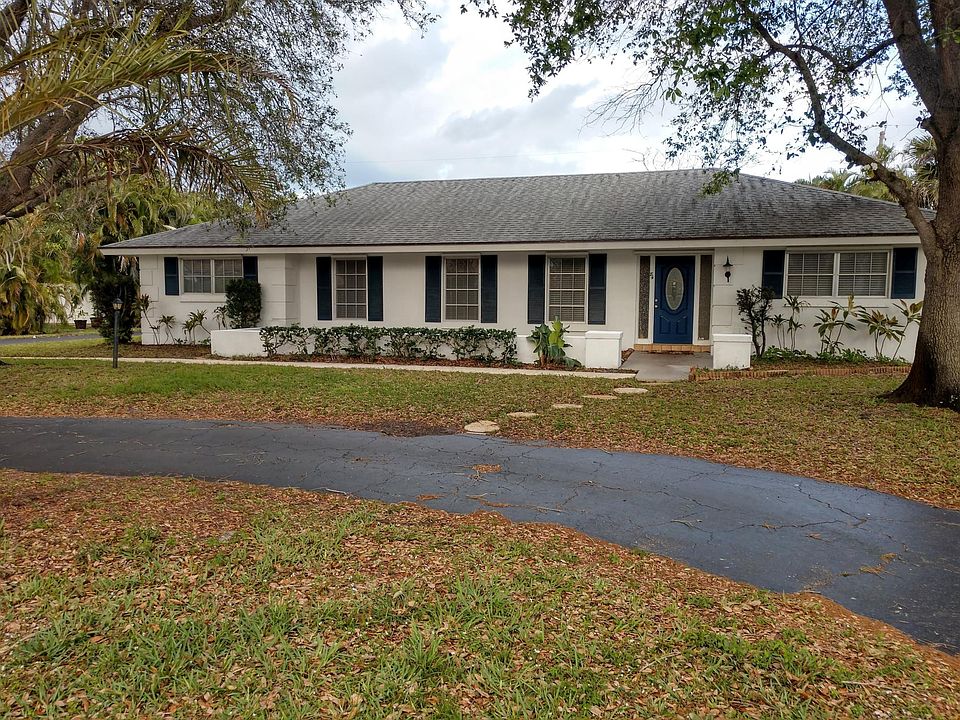 1st image of 84 River Dr