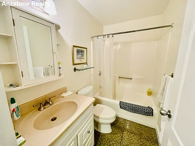 19 Wiget St #204 — Photo 1