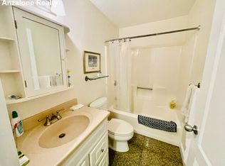 19 Wiget St APT 204, Boston, MA 02113