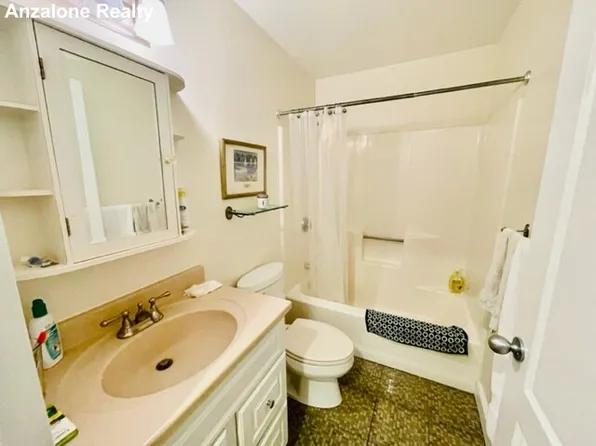 19 Wiget St, Boston, MA