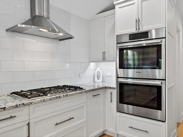 13 Eton Ct — Photo 8