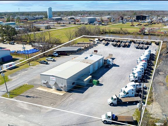 2nd image of 207 Industrial Blvd #B-1