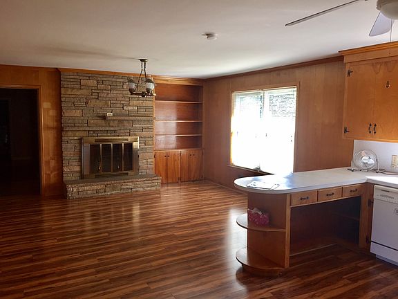 Open Concept Living/Kitchen