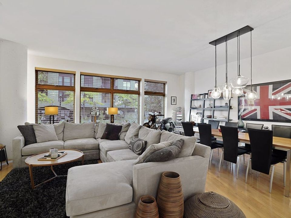 1st image of 111 4th Ave N APT 101