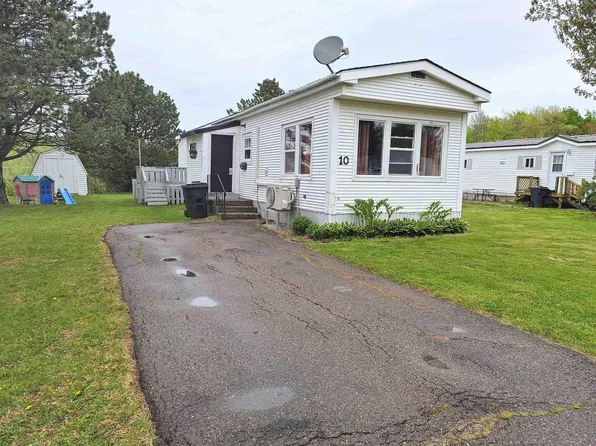 10 Bayview Dr, Amherst, NS B4H 4E7