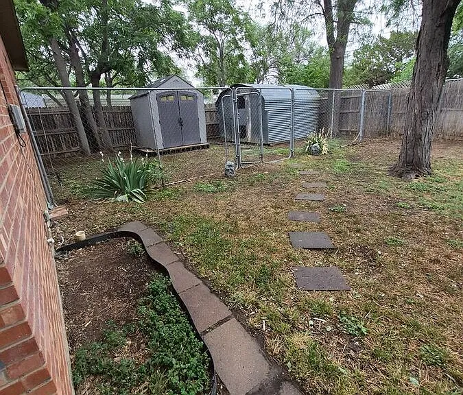 3719 Julie Dr — Photo 5