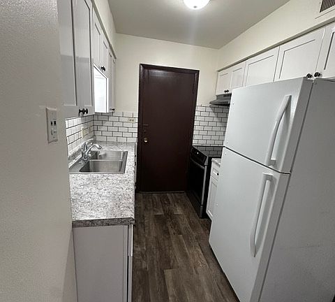 4th image of 2137 E 175th St #6
