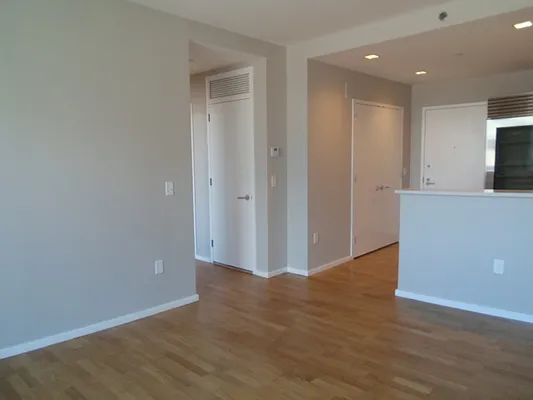 Sold by Manhattan Network Inc. | media 11