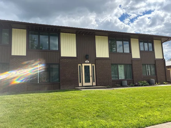61 - 3405 Winston Dr, 3405 Winston Dr #3, Bettendorf, IA 52722