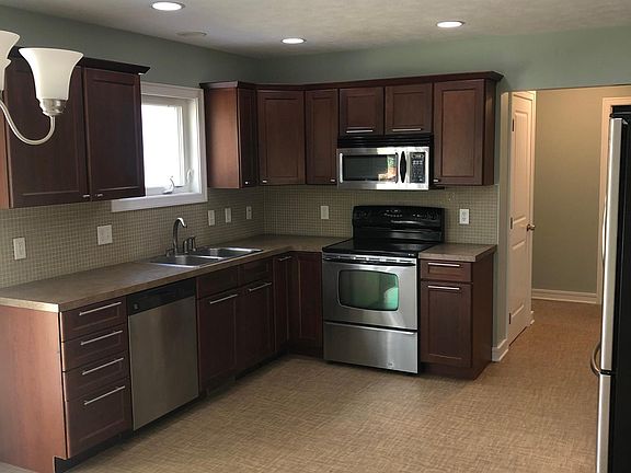 2nd image of 165 Nop Ln