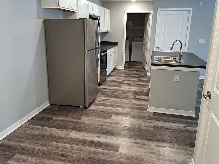 Bierhaus Flats Apartments — Photo 14