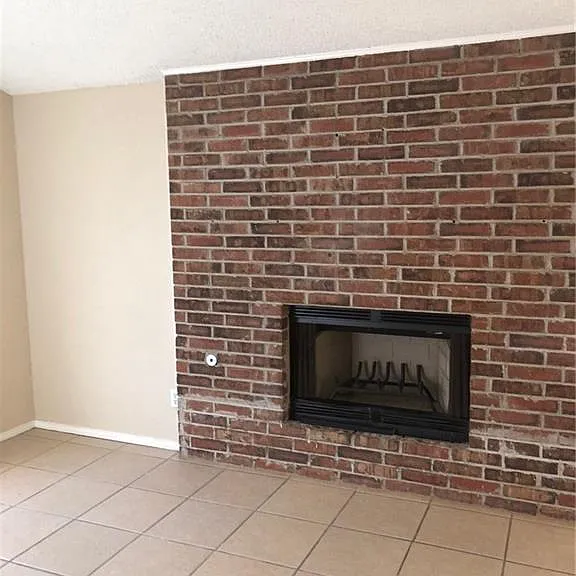 8420 Waterfall Dr — Photo 6