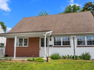 6961 Pawling St, Philadelphia, PA 19128