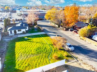 1327 W 26th Ave, Kennewick, WA 99337