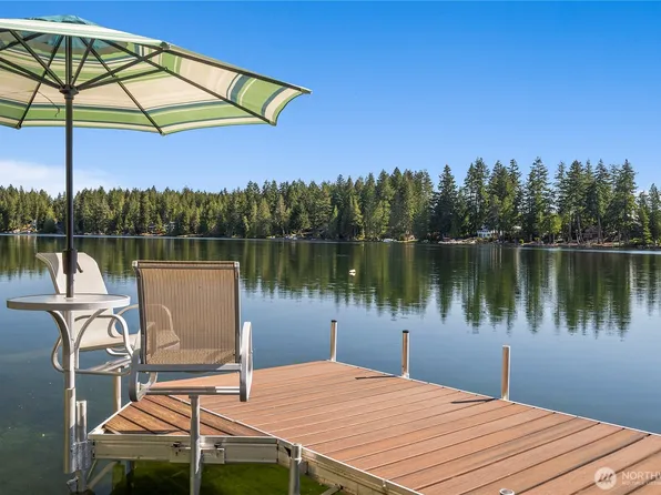 900 E Benson Lake Drive, Grapeview, WA 98546