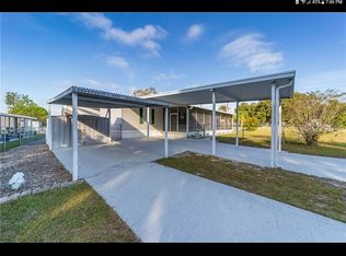 1345 County Dr, Tavares, FL 32778