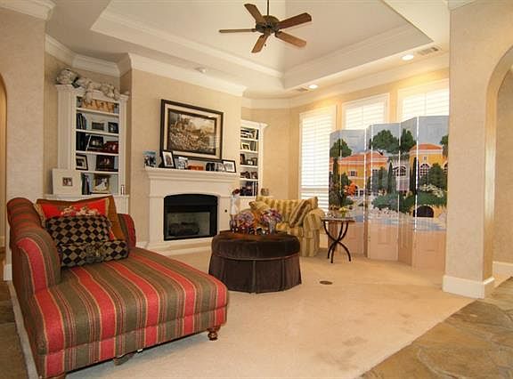 4th image of 6700 Desert Highlands Dr