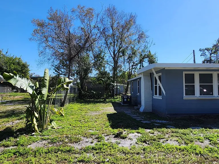 IPM-1207 Kingston Avenue — Photo 11