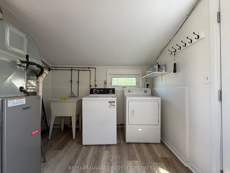 4354 5th Ave — Photo 13