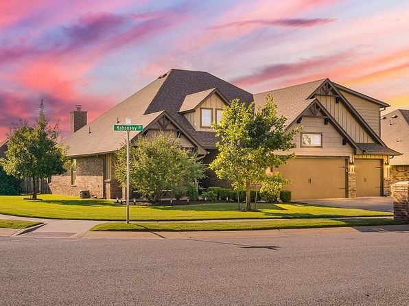 4909 Mahogany Dr