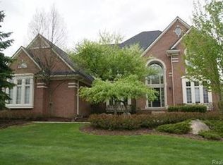 7006 Carlyle Xing, West Bloomfield, MI