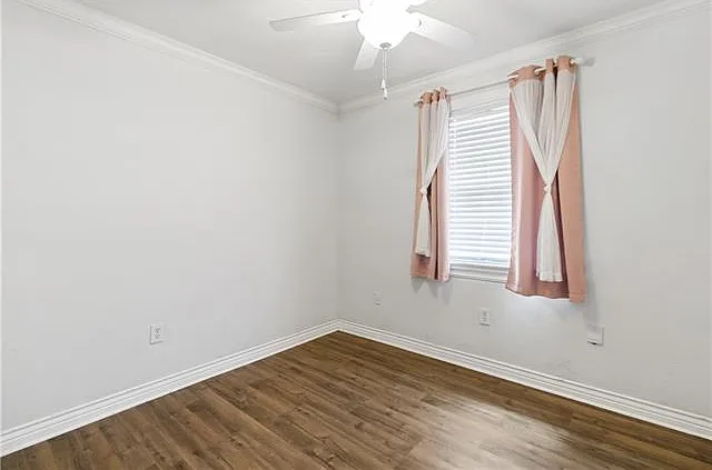 2049 Tuskegee Dr — Photo 9