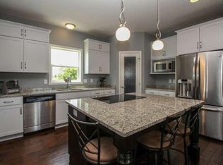 5442 95th Way N, Brooklyn Park, MN 55443