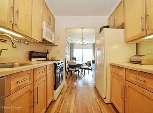 150 Ocean Pkwy APT 6C, Brooklyn, NY 11218