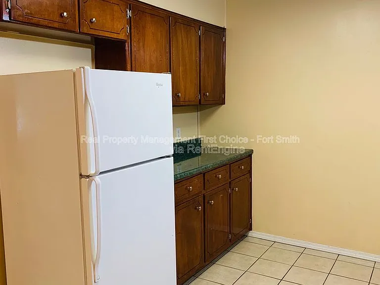 3305 Grinnell Ave — Photo 6