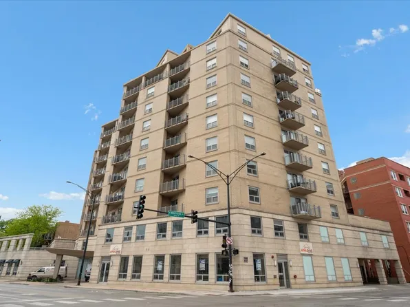 4350 N Broadway St APT 307, Chicago, IL 60613