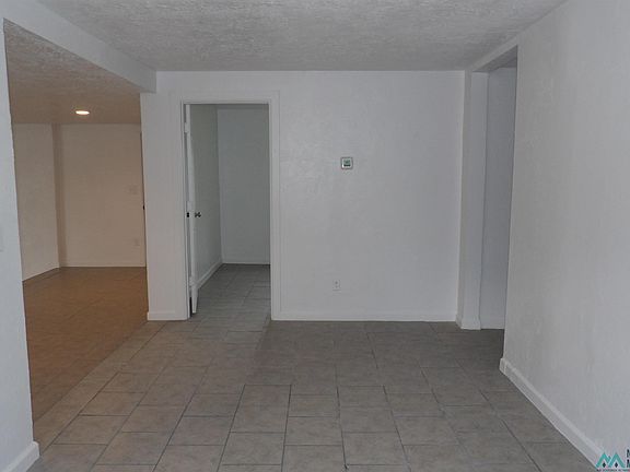 4th image of 1104 S Heath St