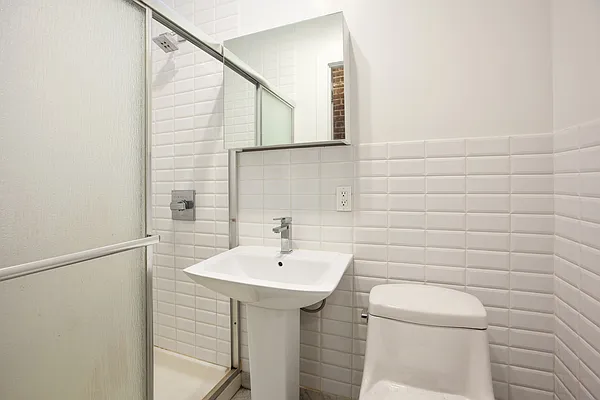 Rented by Douglas Elliman | media 28