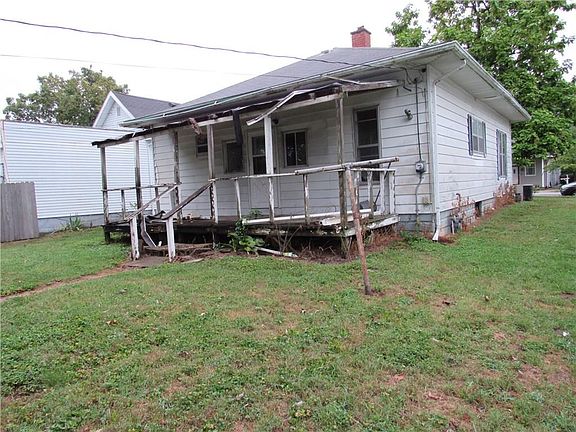 2nd image of 312 S Park St