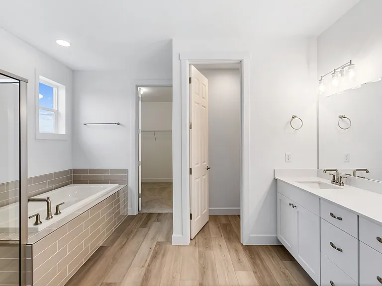 4510 Bristol Ln SE — Photo 18
