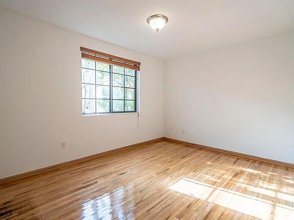 5th image of 632 15th St Unit 202-632-20