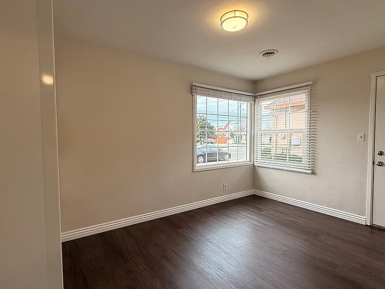 449 Hacienda Ave — Photo 9
