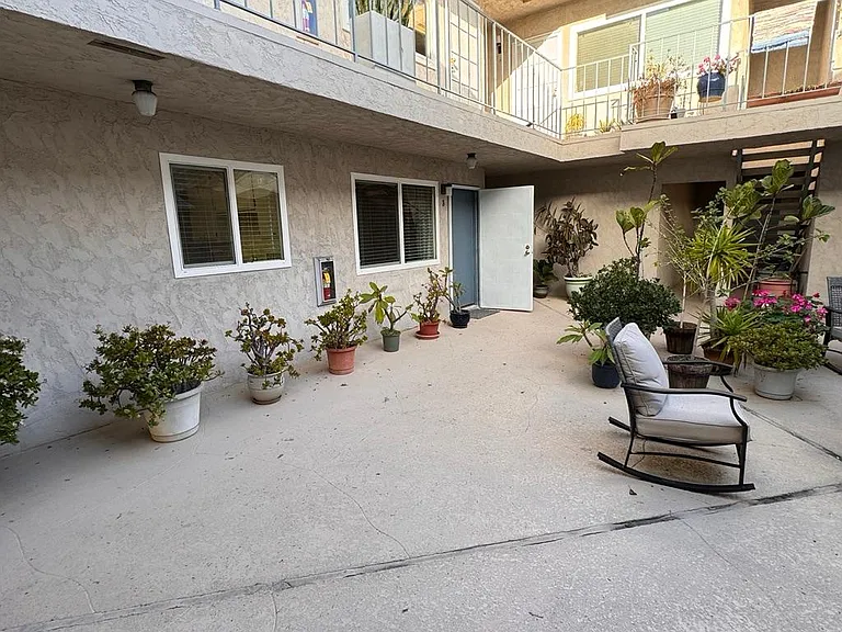 3985 Riviera Dr #B — Photo 15