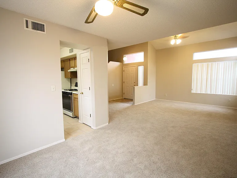 3642 W Pony Trl — Photo 4